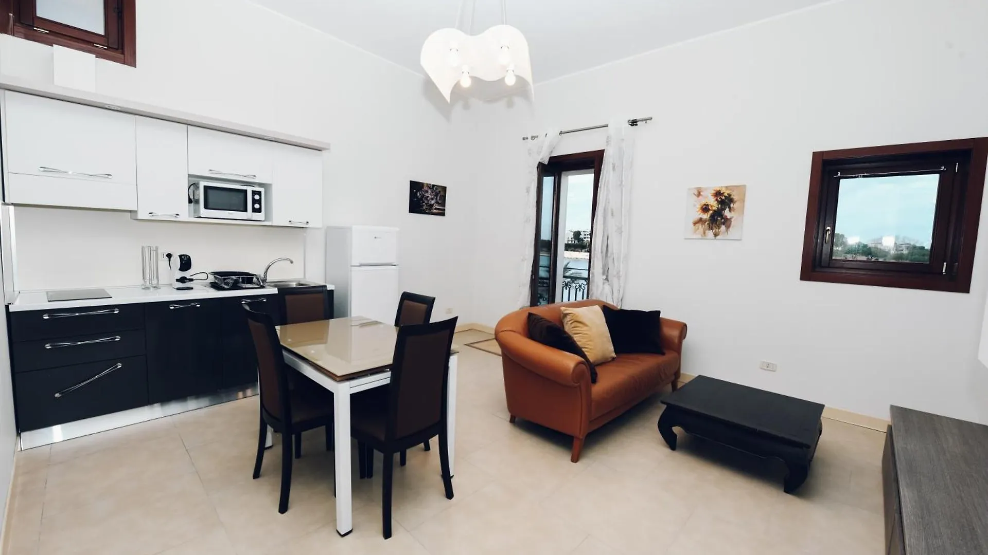 Verso Oriente Brindisi Bed & Breakfast