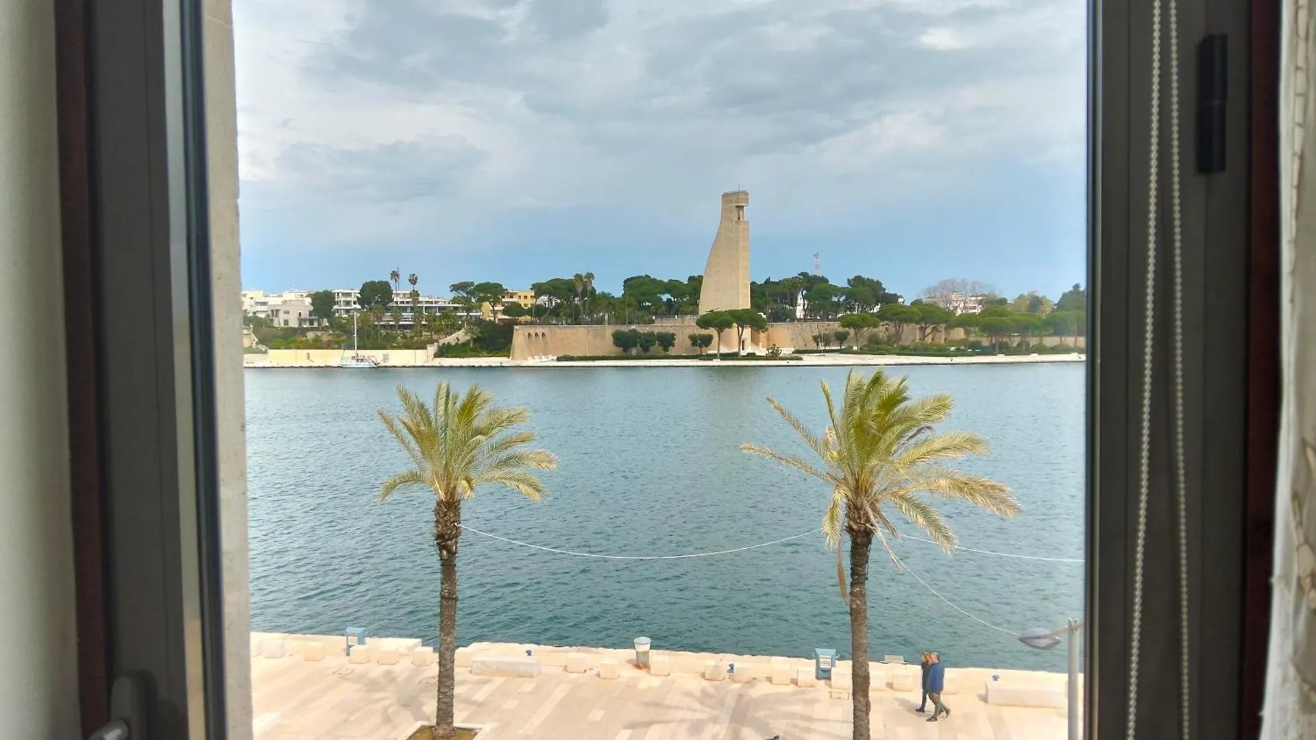 Verso Oriente Brindisi Bed & Breakfast