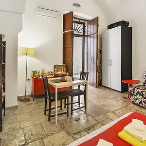 Apartment Del Teatro, Brindisi