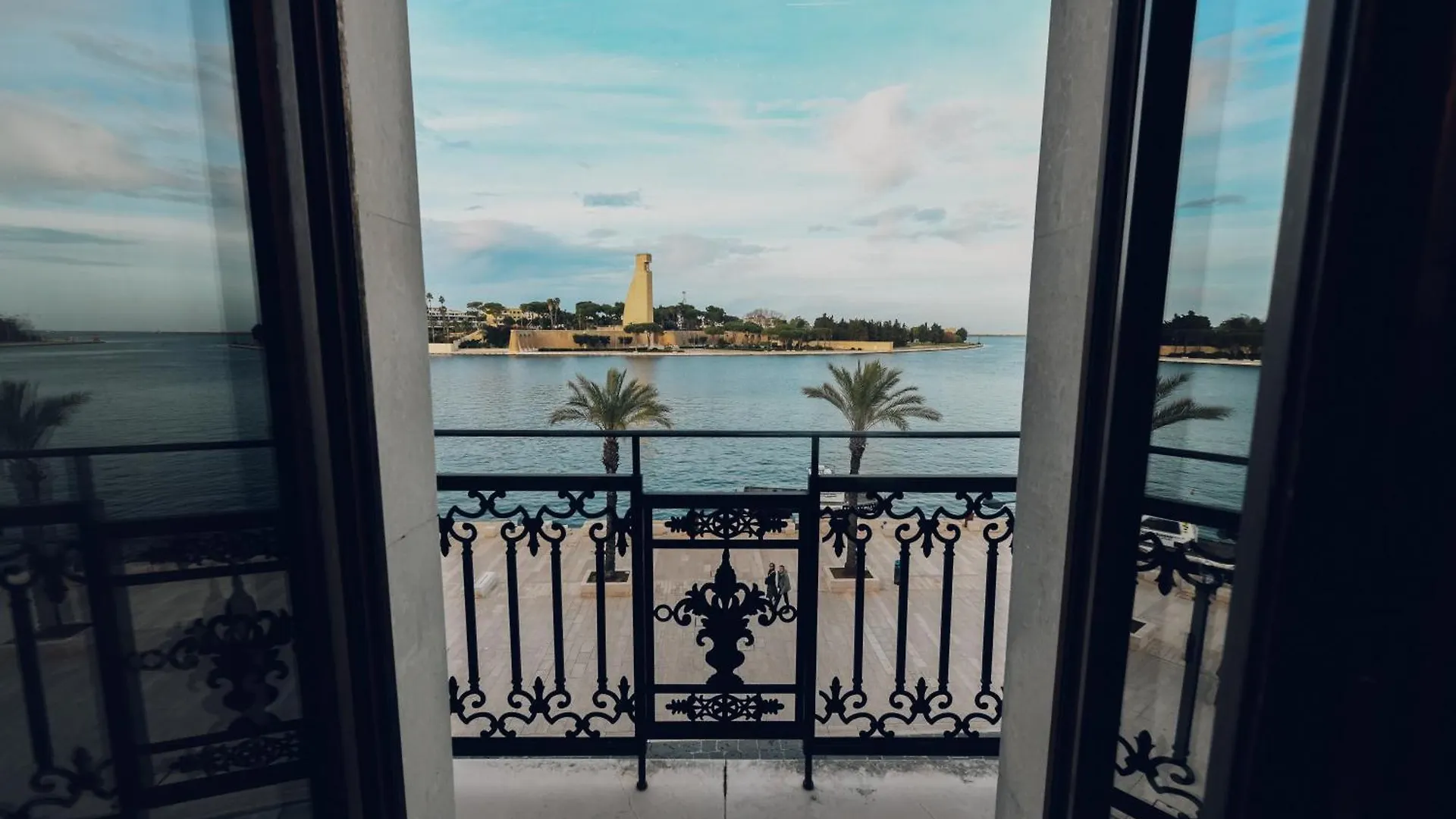 Verso Oriente Brindisi Bed & Breakfast