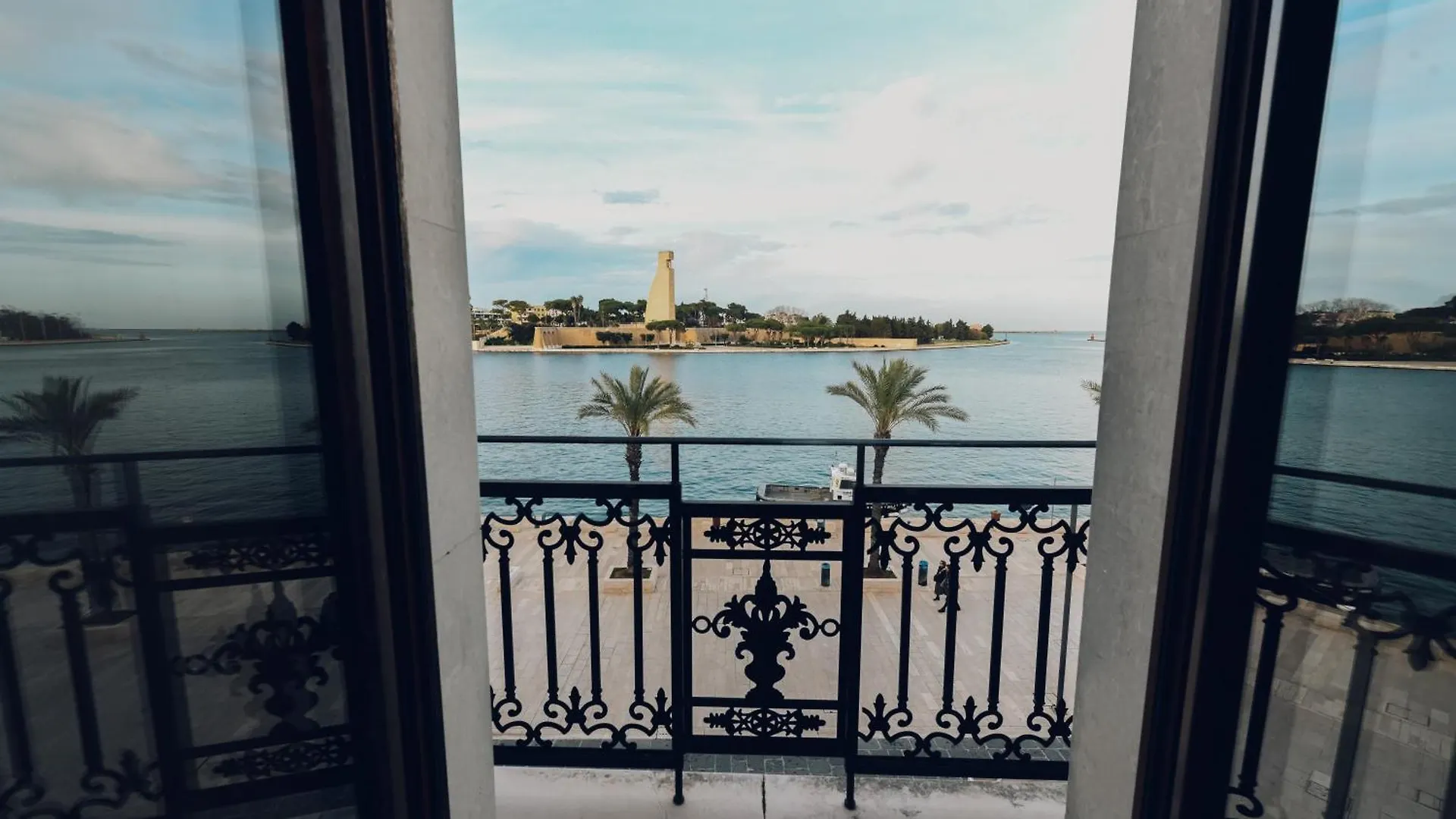 Verso Oriente Brindisi